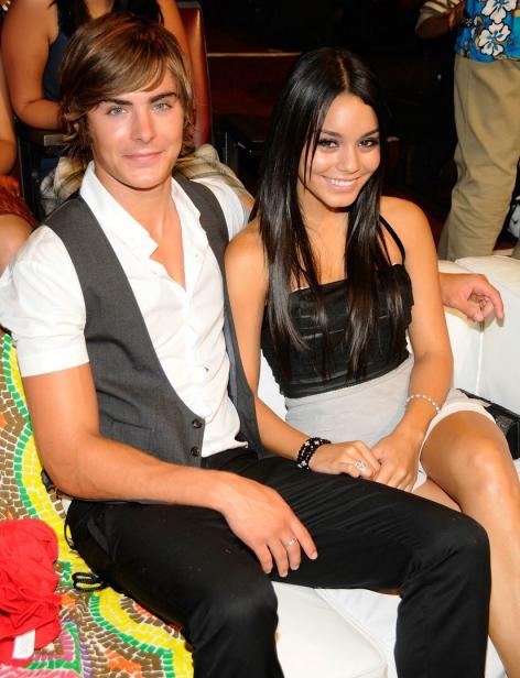 at-the-teen-choice-awards_472x616.jpg